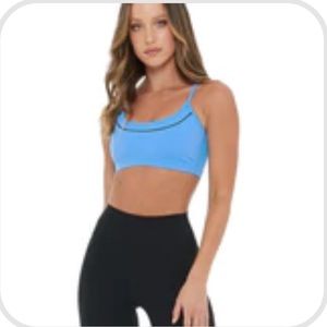 Crop Shop Boutique Bria Crop | Sky  - NWT!!!